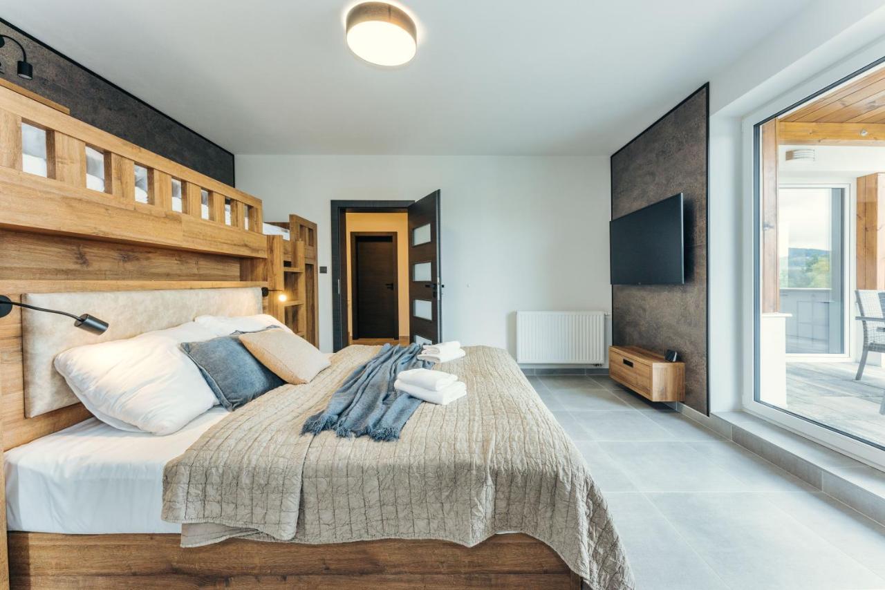 Premium Apartman Lipno リプノ・ナト・ヴルタヴォウ エクステリア 写真